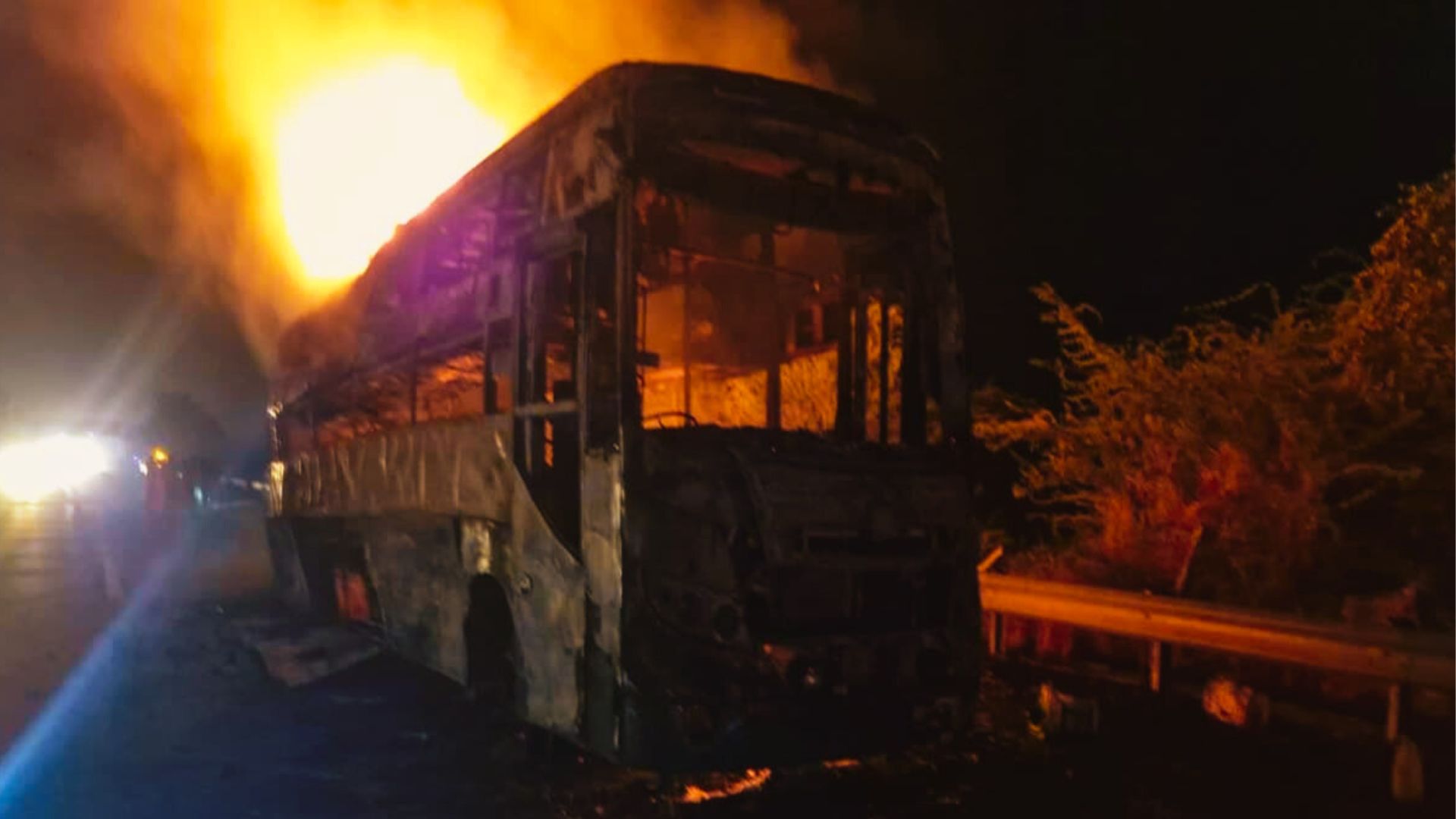 Tragedy Strikes Uttar Pradesh Highways: SI Loses Life, Sleeper Bus Catches Fire